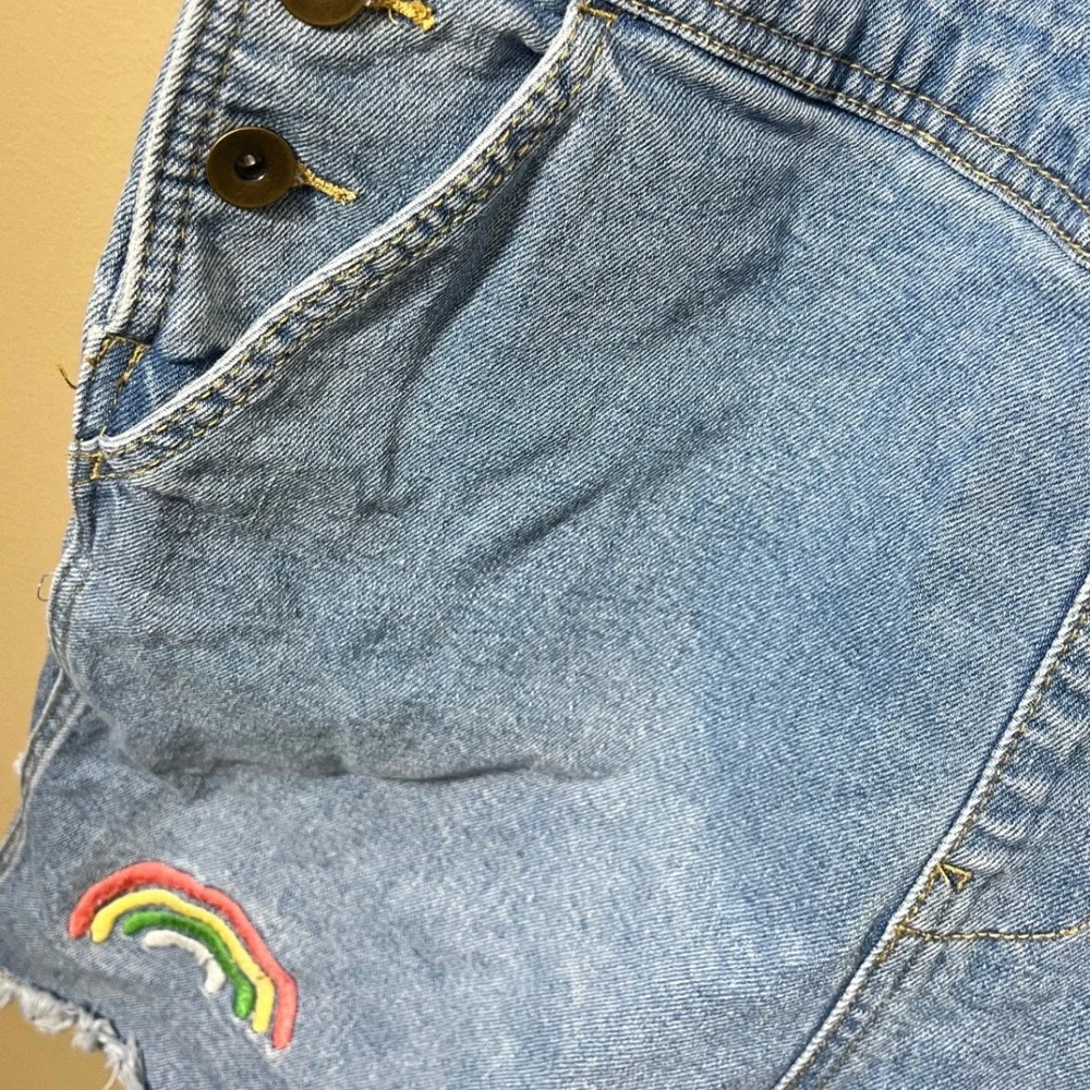 Take Pride‎ 
